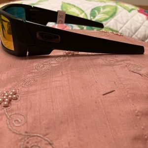Brand new with tags Oakley sunglasses perfect condition
